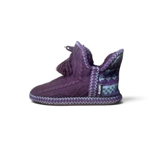 Muk Luks Shoes - Muk Luks Purple Slippers sz 9/10
